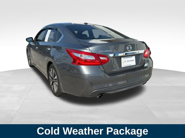 2017 Nissan Altima 2.5 SV photo 3