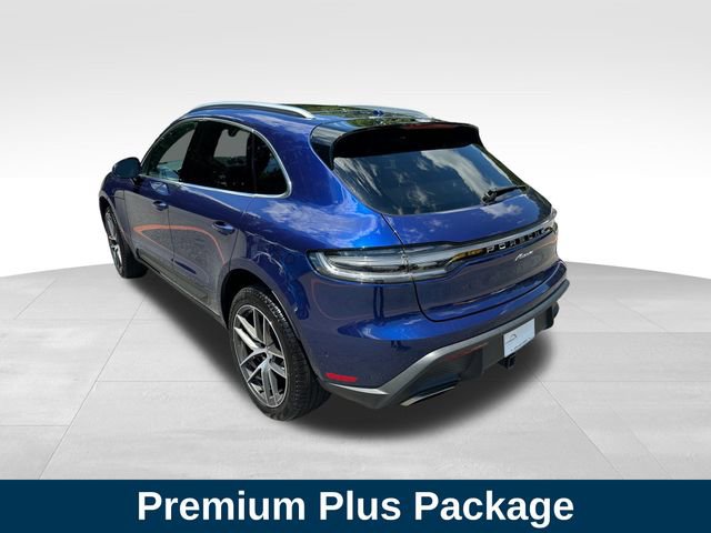 2024 Porsche Macan photo 3