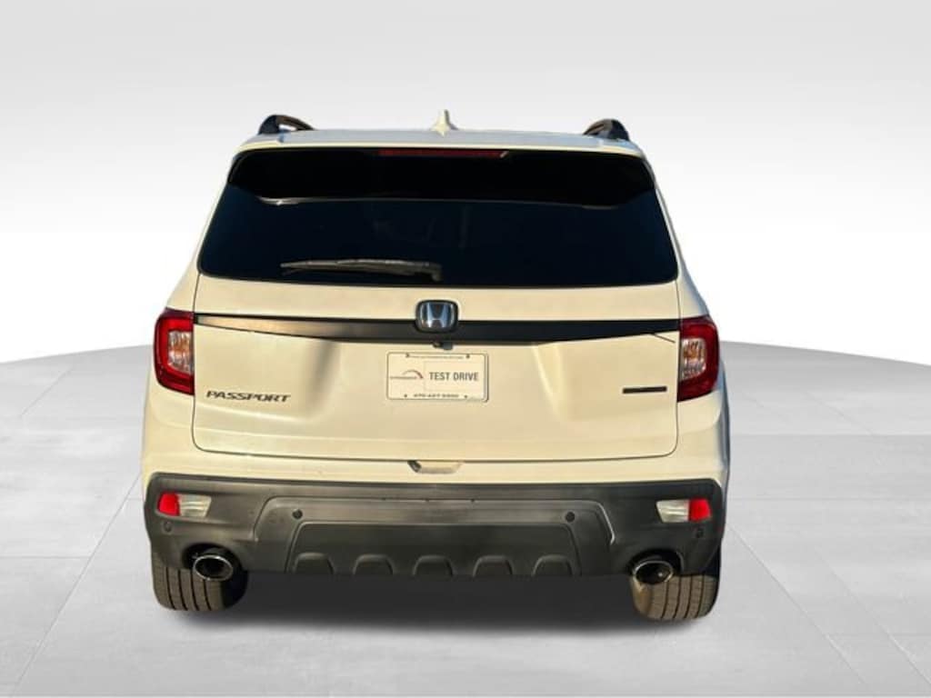 Used 2019 Honda Passport Touring FWD SUV
