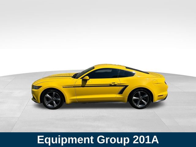 2015 Ford Mustang EcoBoost Premium photo 2