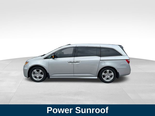 2012 Honda Odyssey Touring Elite photo 2
