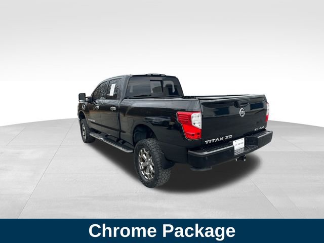 2018 Nissan Titan SL photo 2