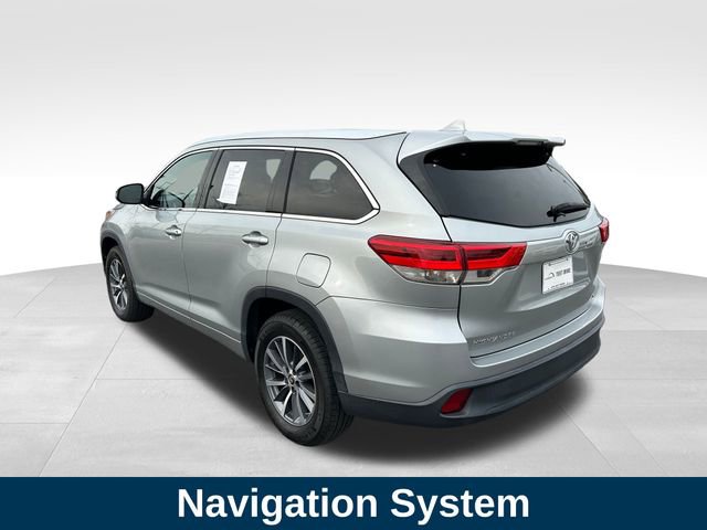 2017 Toyota Highlander XLE photo 2
