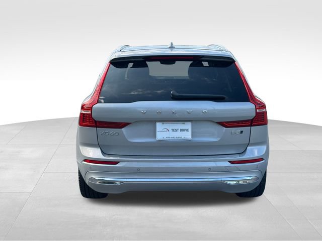 2023 Volvo XC60 B5 Ultimate photo 3