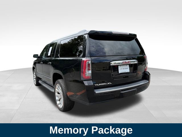 2017 Gmc Yukon XL Denali photo 3