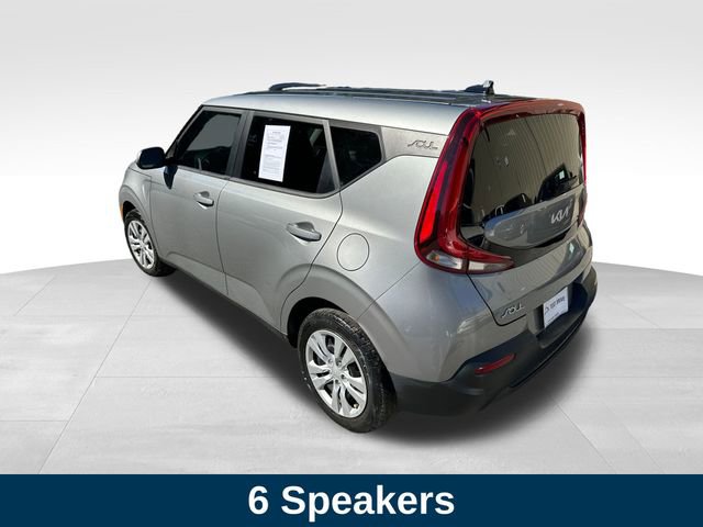 2022 Kia Soul LX photo 2