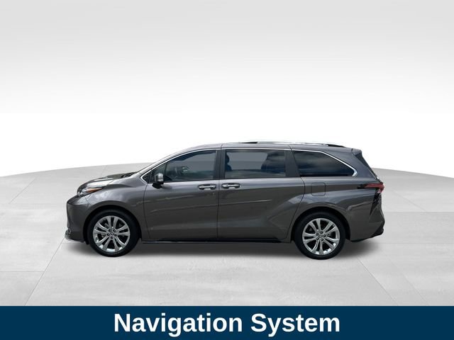 2024 Toyota Sienna Platinum photo 2