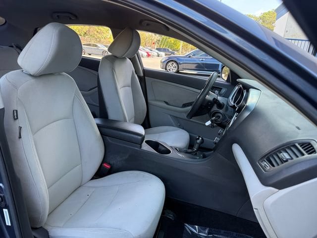2015 Kia Optima LX - Photo 26
