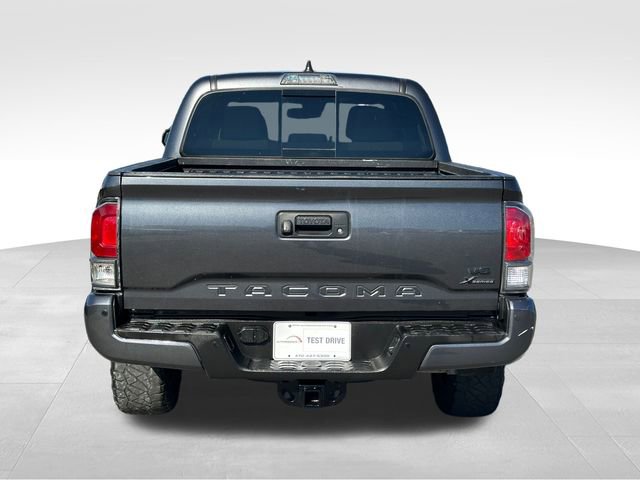 2022 Toyota Tacoma TRD Sport Double Cab V6 photo 4