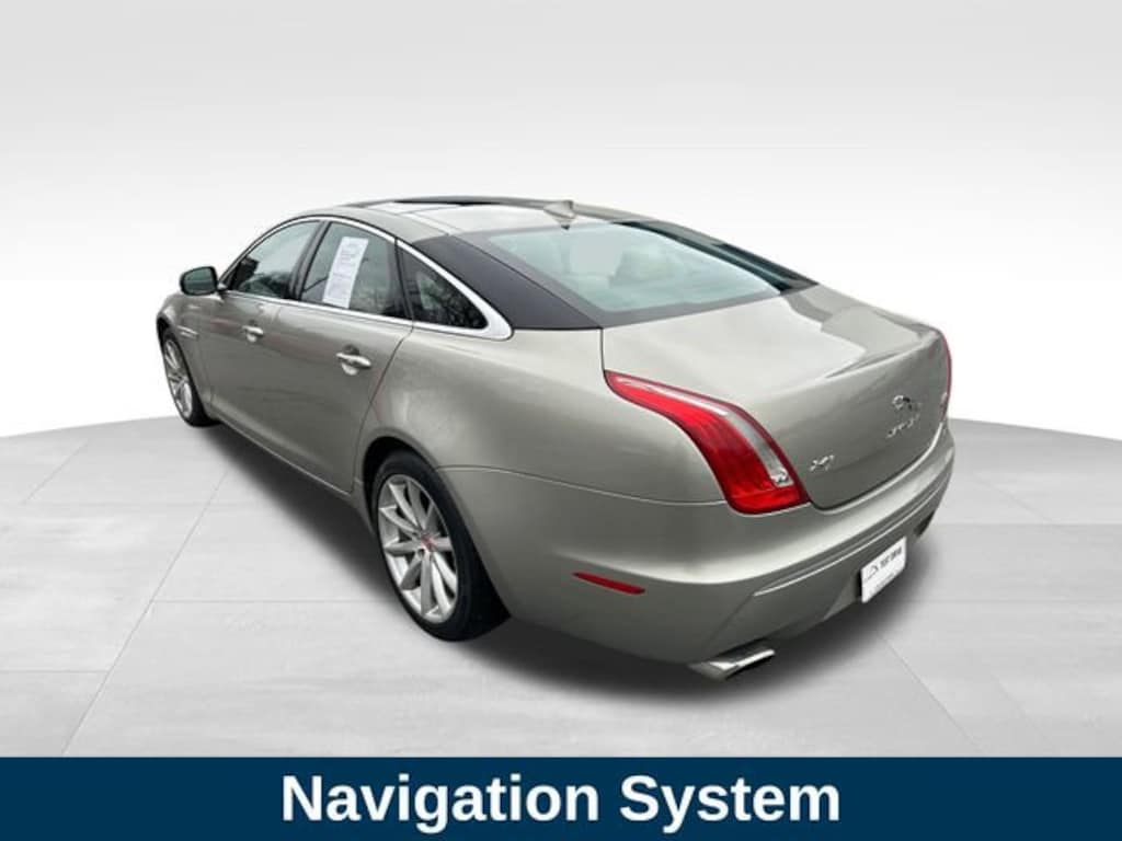 Used 2014 Jaguar XJ Base w/ AWD Sedan