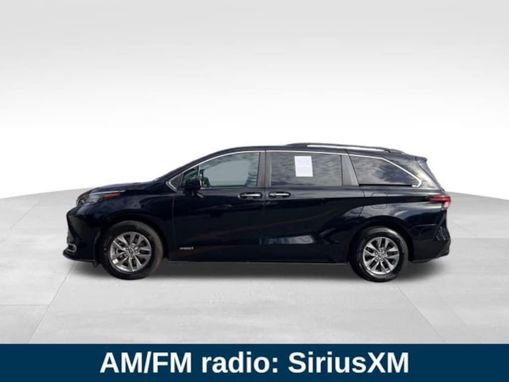 Used 2021 Toyota Sienna XLE Van