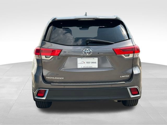 2018 Toyota Highlander Limited Platinum photo 2