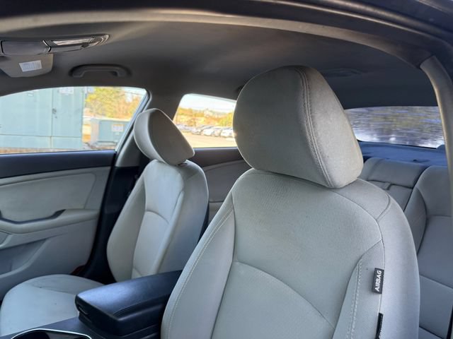 2015 Kia Optima LX - Photo 13