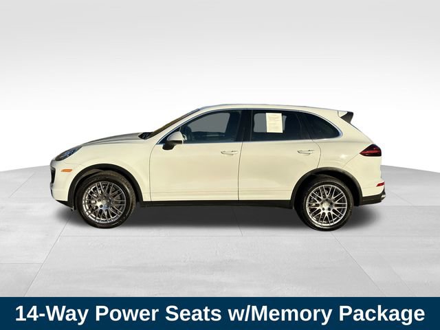 2015 Porsche Cayenne S photo 2