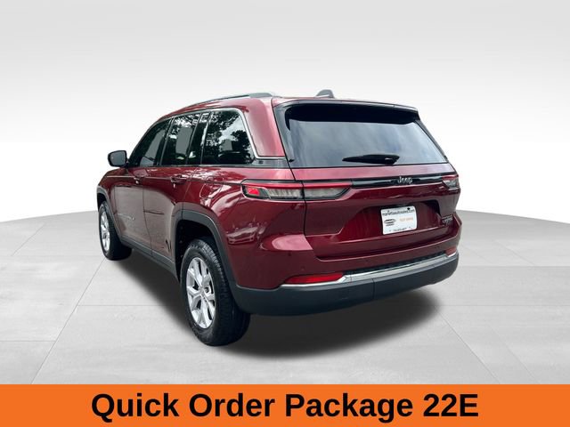 2022 Jeep Grand Cherokee Limited photo 3