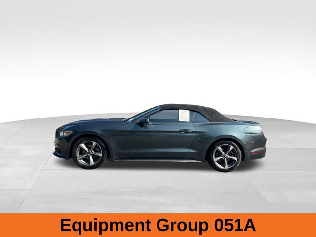 2016 Ford Mustang V6 Convertible photo 2