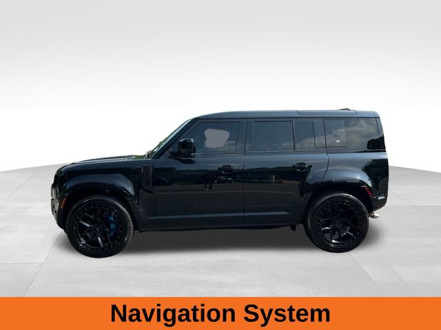 2022 Land Rover Defender V8 photo 2