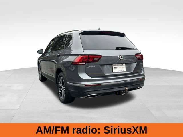 2019 Volkswagen Tiguan SEL R-Line photo 2