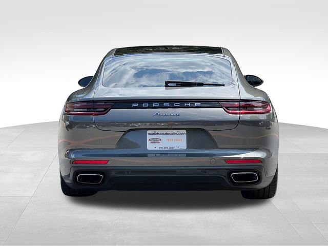 2018 Porsche Panamera 4 photo 3
