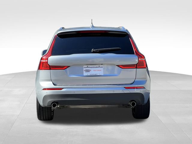 2018 Volvo XC60 Momentum T5 photo 3