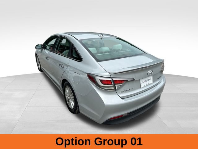 2016 Hyundai Sonata Hybrid SE photo 2