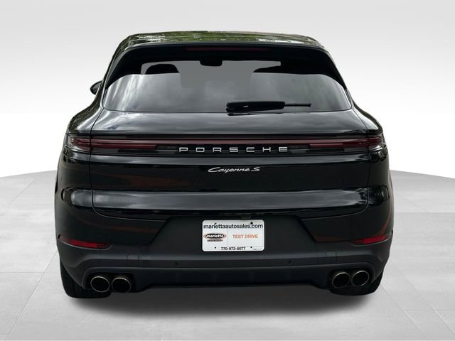 2024 Porsche Cayenne S photo 4