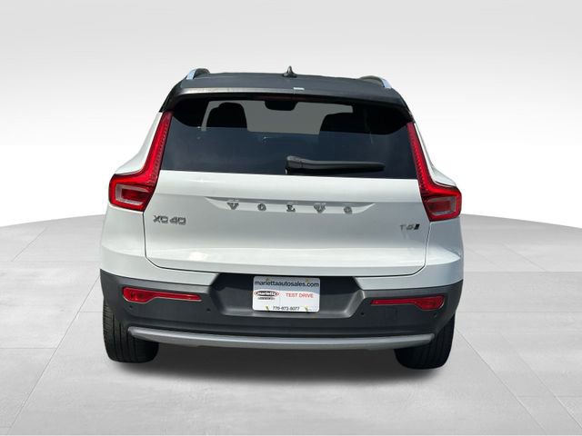 2019 Volvo XC40 Momentum T5 AWD photo 4