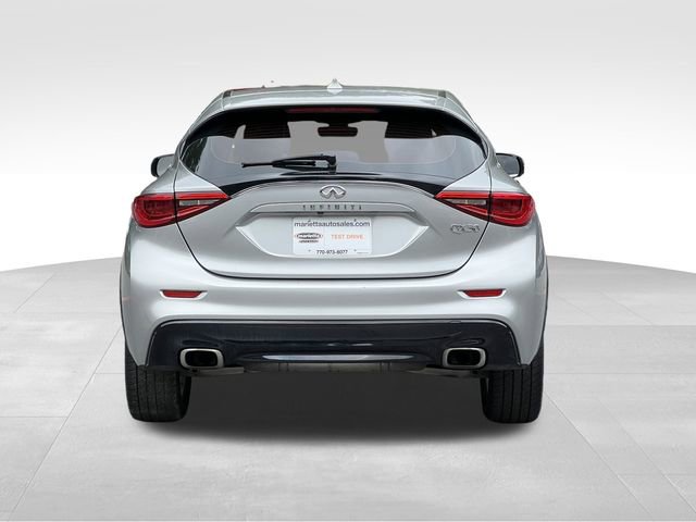 2018 Infiniti QX30 Luxury photo 4