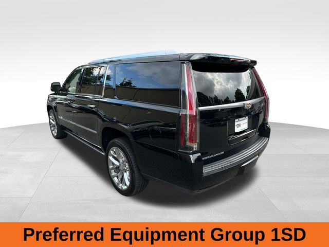 2016 Cadillac Escalade ESV Platinum photo 3