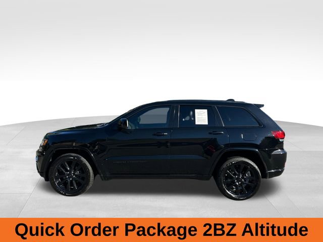 2019 Jeep Grand Cherokee Altitude photo 2