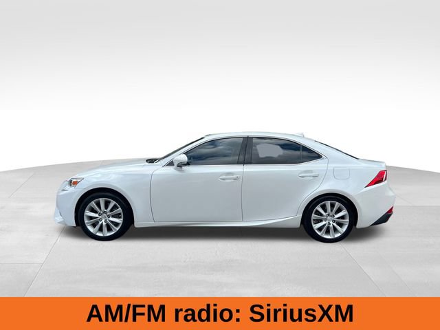 2016 Lexus IS 200t photo 2