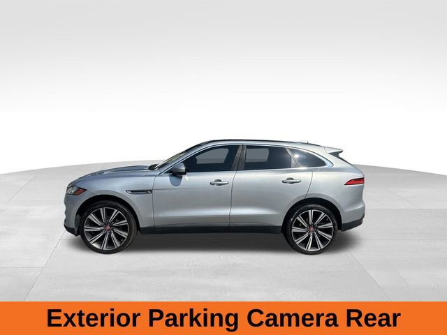 2018 Jaguar F-PACE Prestige photo 2