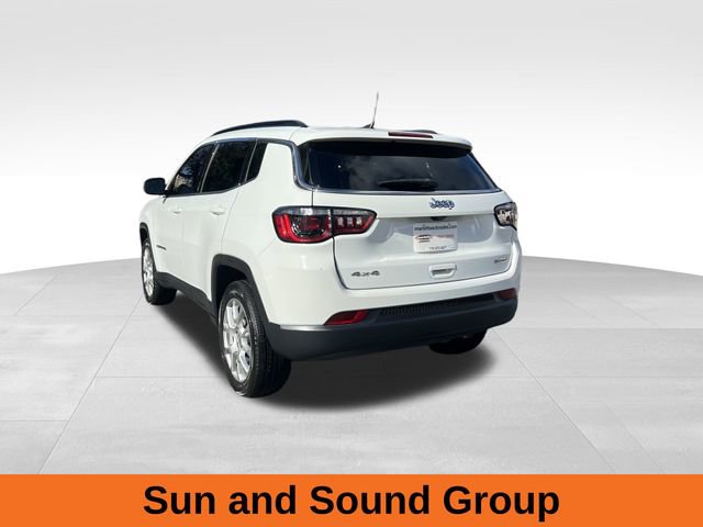 2022 Jeep Compass Latitude Lux Altitude photo 2