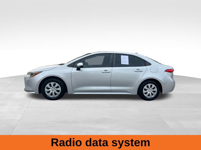 2020 Toyota Corolla L photo 2