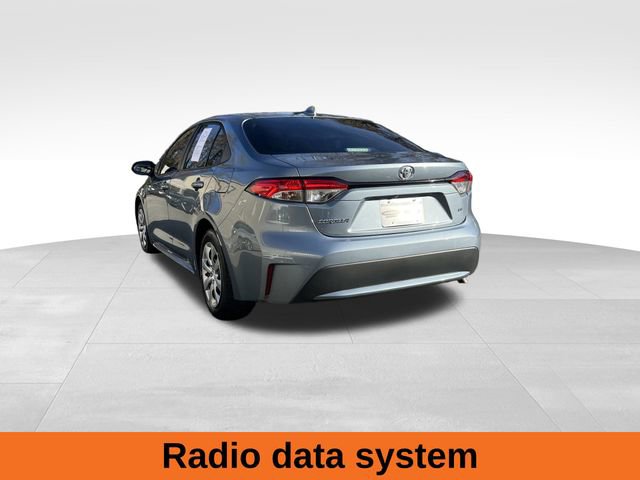 2020 Toyota Corolla LE photo 3