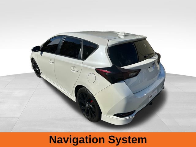 2018 Toyota Corolla iM photo 3