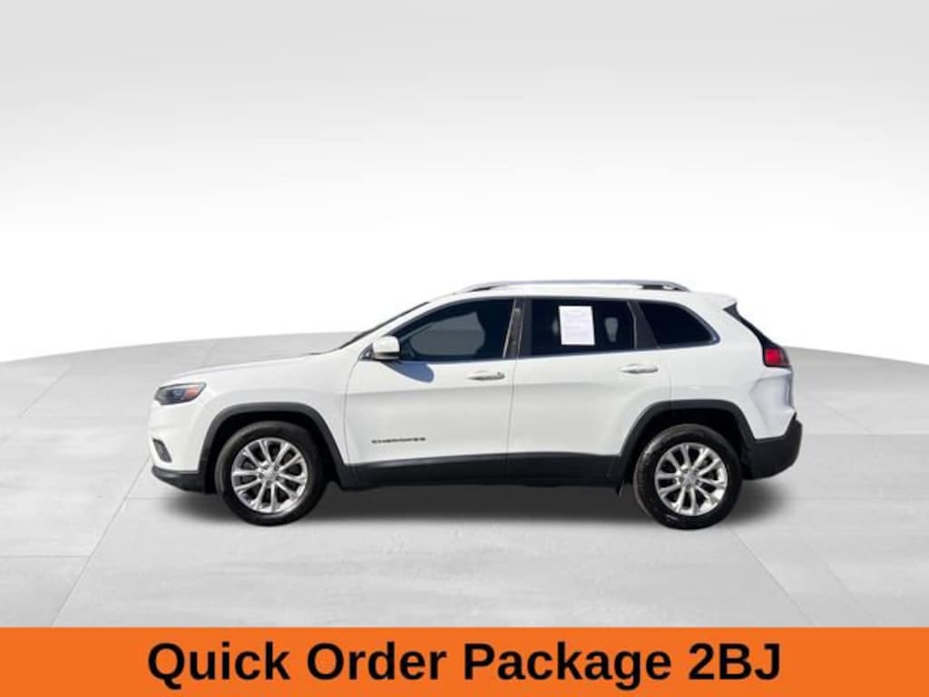 Used 2019 Jeep Cherokee Latitude FWD SUV