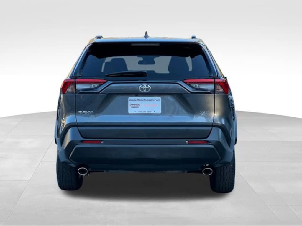 Used 2020 Toyota RAV4 XLE SUV