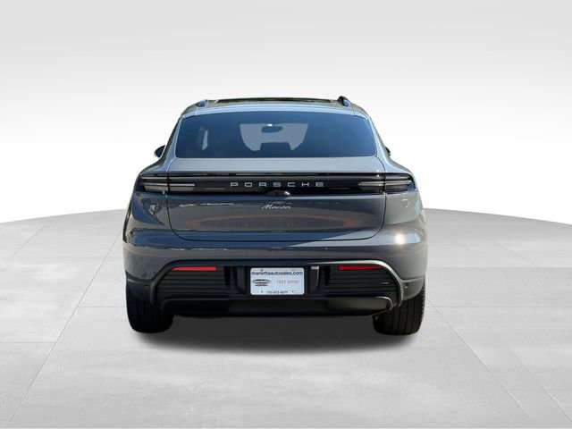 2025 Porsche Macan Electric photo 4