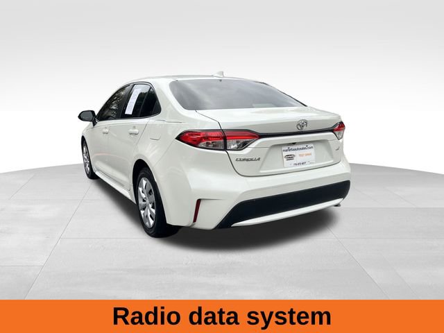 2020 Toyota Corolla LE photo 3