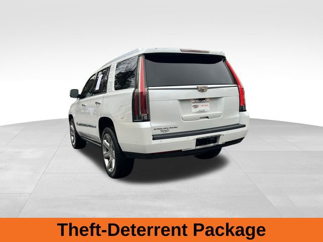 2017 Cadillac Escalade Premium Luxury photo 3