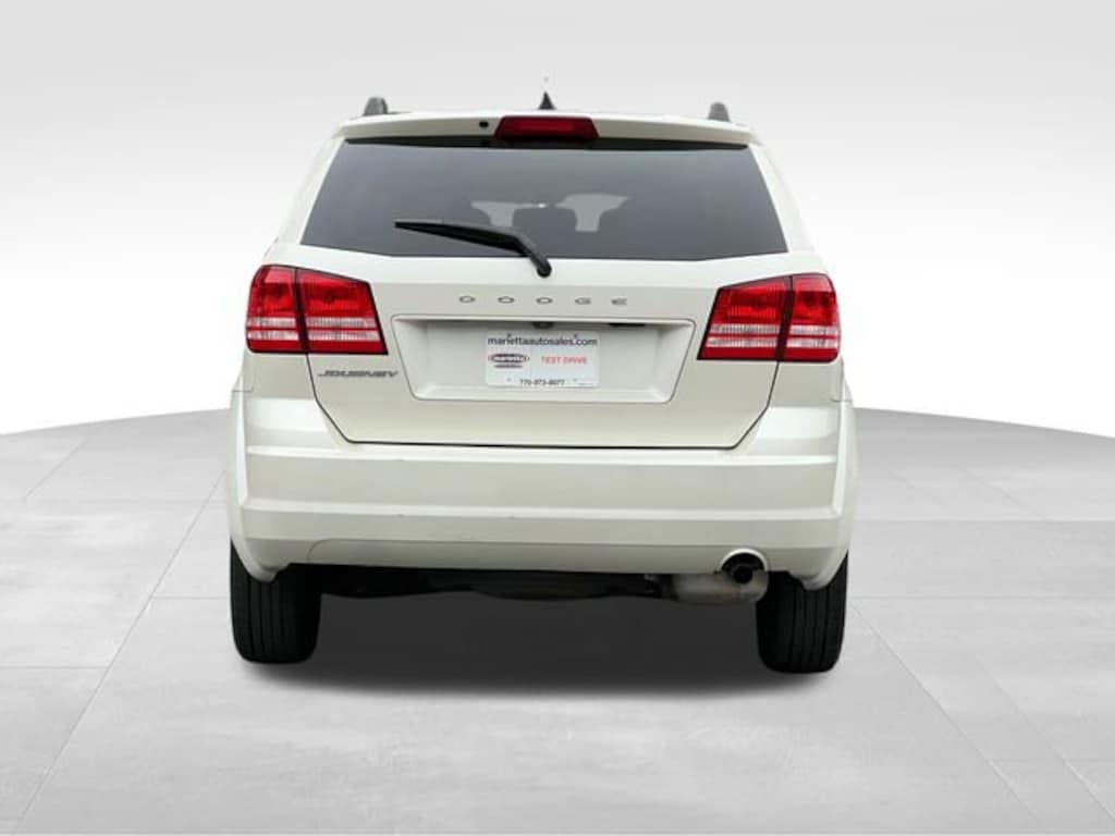 Used 2018 Dodge Journey SE SUV