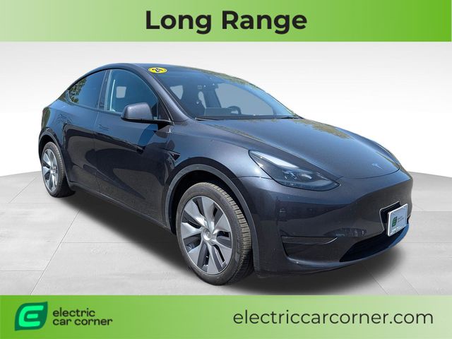 2024 Tesla Model Y Long Range Dual Motor All-Wheel Drive's photo