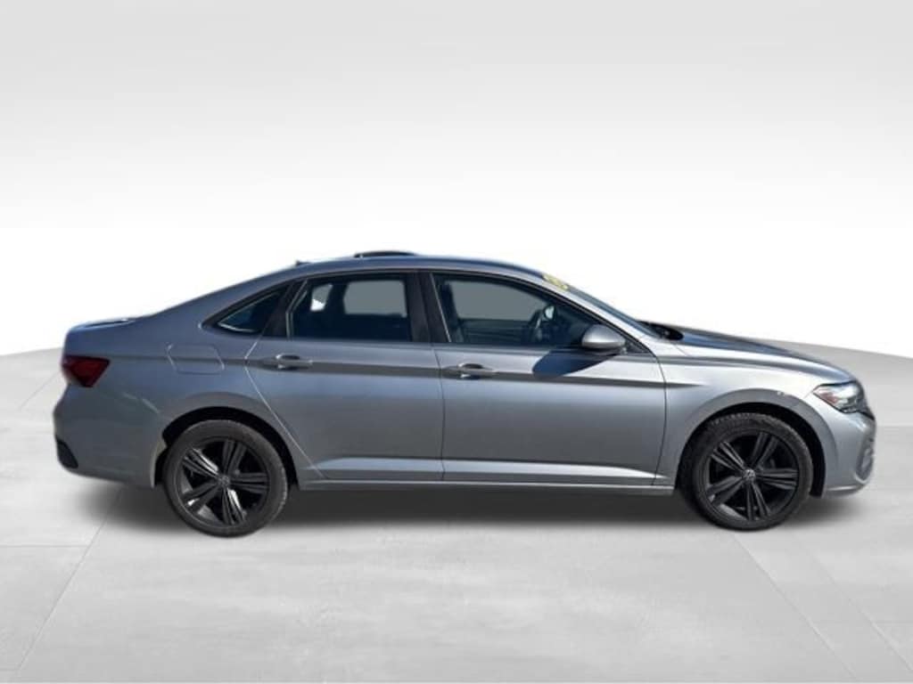 Used 2022 Volkswagen Jetta 1.5T SE Sedan