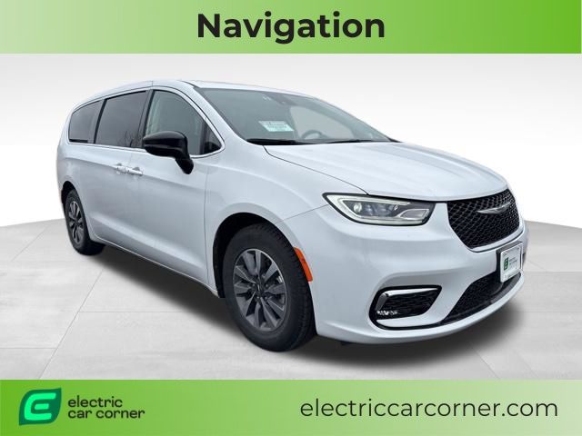 2024 Chrysler Pacifica PHEV Select