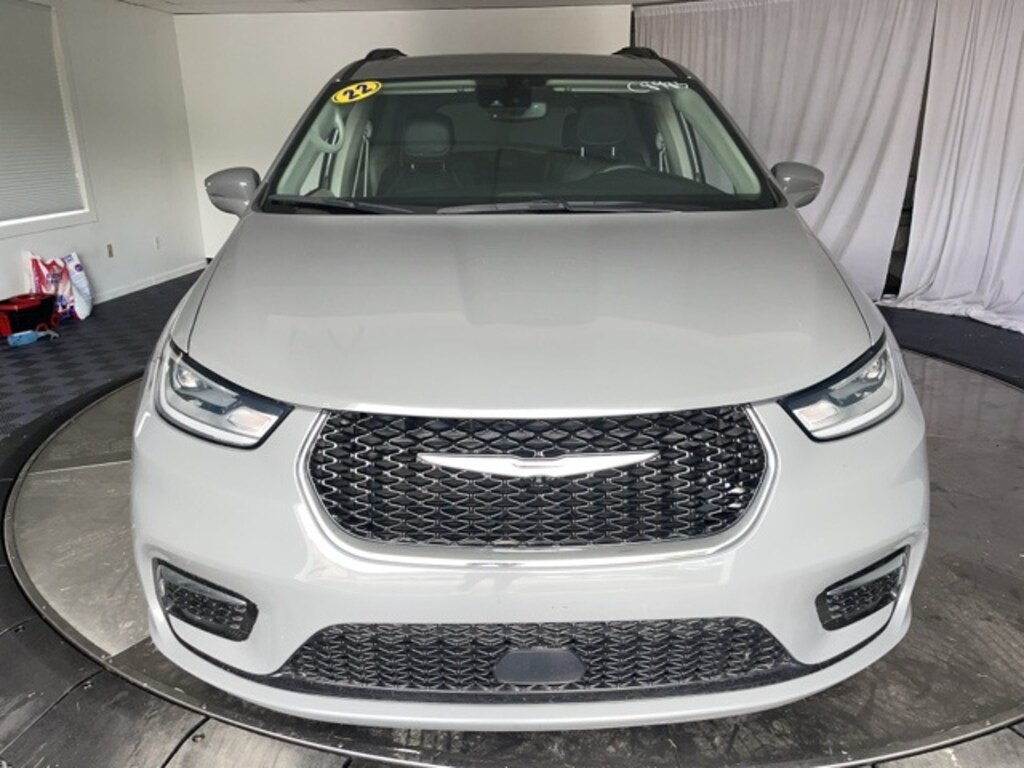 Used 2022 Chrysler Pacifica For Sale at Auto Outlets USA VIN