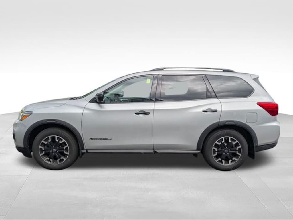 Used 2019 Nissan Pathfinder SL SUV