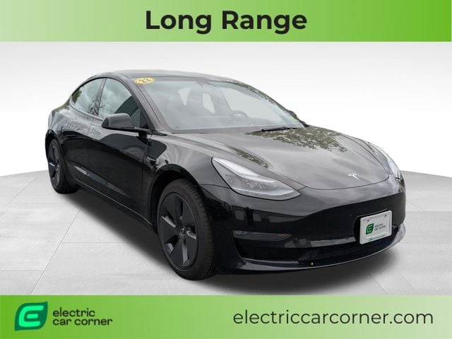 2022 Tesla Model 3 Long Range Dual Motor All-Wheel Drive's photo