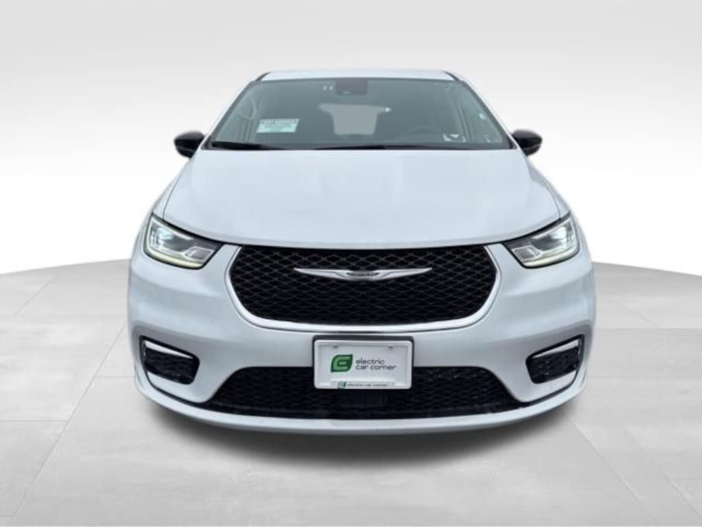 Used 2024 Chrysler Pacifica Plug-In Hybrid Select Van Passenger Van