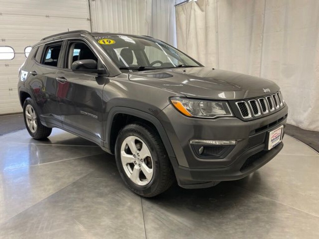 Used 2019 Jeep Compass Latitude SUV
